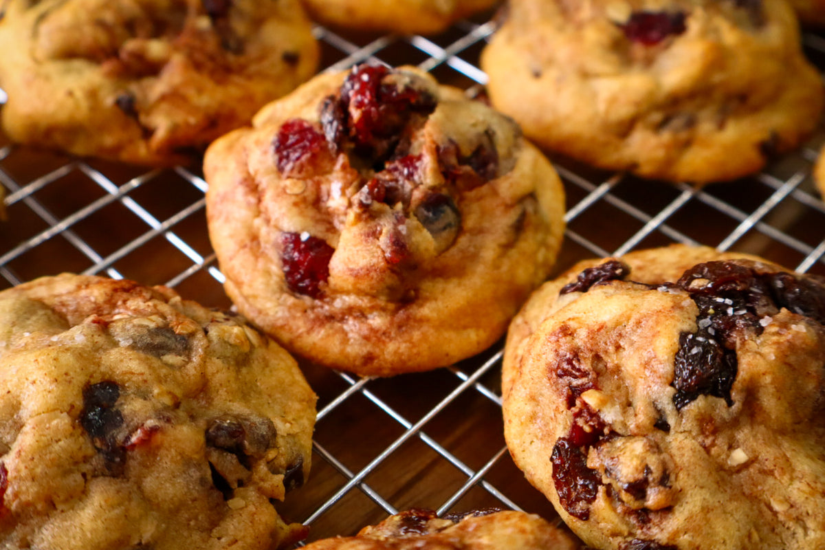Oatmeal Cranberry Raisin Cookie, Curious Bites