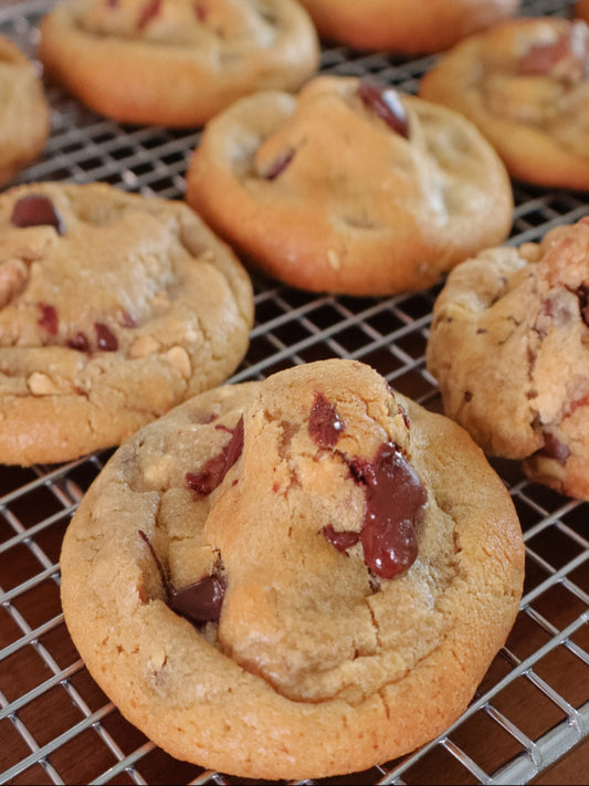 Dulce De Leche Peanut Butter Cookie, Curious Bites